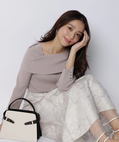 JUSGLITTY（ジャスグリッティー）の「ケープオフショルニット（ニット/セーター・レディース・ピンク系その他/ブラック系その他2/ホワイト/ミント/ブラック系その他・2）」の20枚目の写真