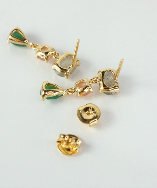 anq.(アンク)の「「anq.」SV925・グリーンオニキス/ガーネット/ラブラドライト、ピーチムーンストーン、アベンチュリン ピアス(ピアス(両耳用)・レディース・グレー/レッド/グリーン・ONESIZE)」の6枚目の写真