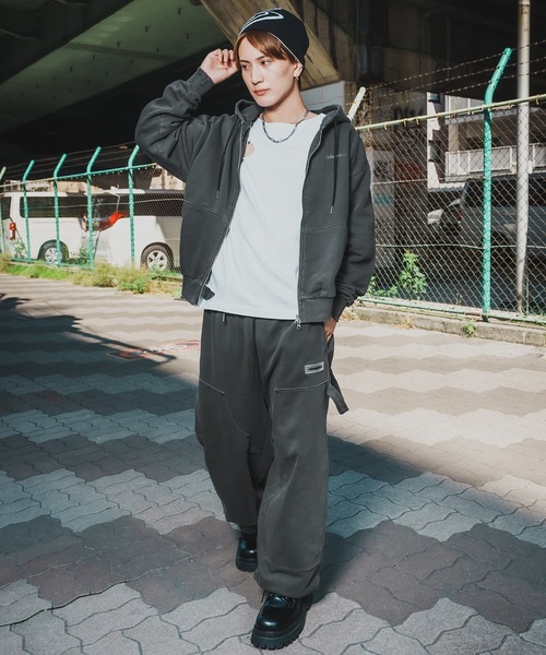 En serio TOKYO（エンソリオトーキョー）の「【SIDEWAYSTANCE】ピグメント裏毛ジップパーカー（パーカー・メンズ・ブラウン/ブラック・SMALL/MEDIUM/X-LARGE/LARGE）」の6枚目の写真