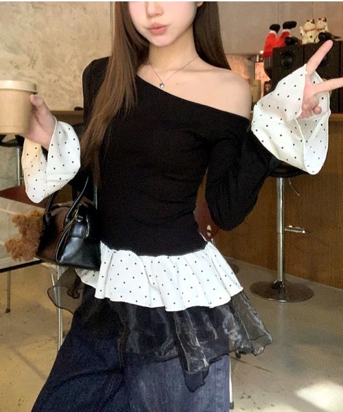 SHEENA(シーナ)の「ドットフリルティアードワンショルトップス(Tシャツ/カットソー・レディース・ライトブルー/ブラック・M)」の5枚目の写真