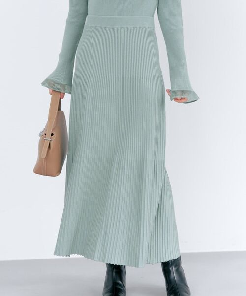 COHINA(コヒナ)の「パネルリブマーメイドニットスカート 【低身長・小柄女性】(スカート・レディース・グレー/グリーン/ベージュ・REGULAR/SHORT)」の3枚目の写真