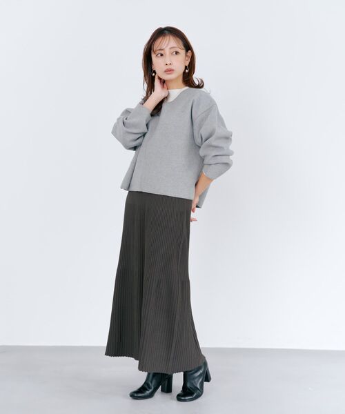 COHINA(コヒナ)の「パネルリブマーメイドニットスカート 【低身長・小柄女性】(スカート・レディース・グレー/グリーン/ベージュ・REGULAR/SHORT)」の5枚目の写真
