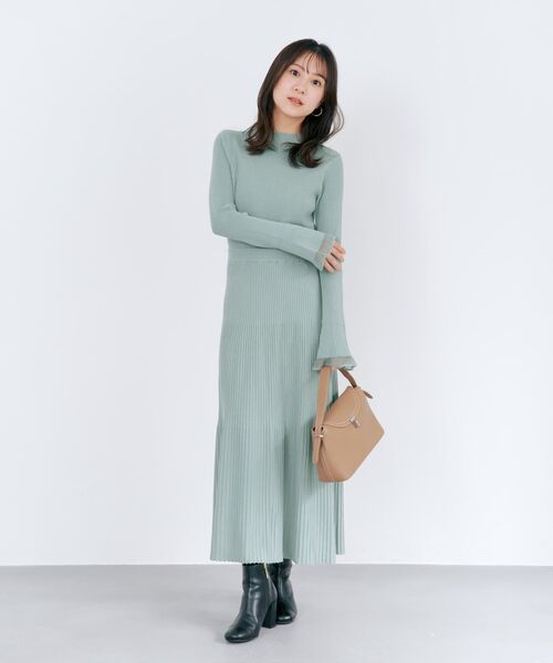 COHINA(コヒナ)の「パネルリブマーメイドニットスカート 【低身長・小柄女性】(スカート・レディース・グレー/グリーン/ベージュ・REGULAR/SHORT)」の18枚目の写真