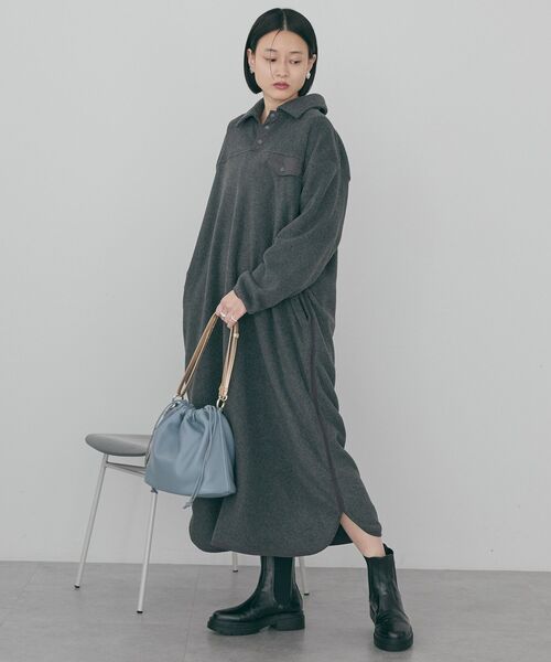 AMERICAN HOLIC(アメリカンホリック)の「ハーフスナップフリースワンピース(ワンピース・レディース・ネイビー/ベージュ/チャコールグレー・FREE)」の5枚目の写真