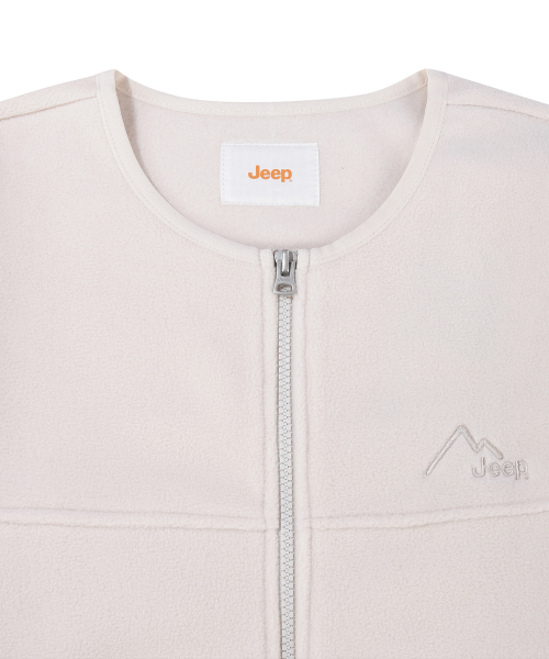 JEEP(ジープ)の「2way ピークロゴ ラウンドネック フリース アイボリー (JP5TZU192IV)(その他アウター・レディース・その他・MEDIUM/LARGE/X-LARGE/SMALL/2XL)」の7枚目の写真