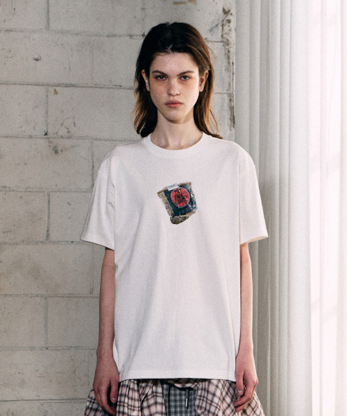 THEVINYLHOUSE（ザバイニルハウス）の「ペーパーシガレットTシャツ ホワイト（Tシャツ/カットソー・メンズ・その他・S/M/L）」の4枚目の写真