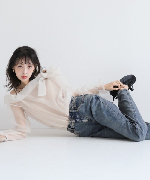 VIVIAN（ヴィヴィアン）の「レースアップバレリーナスニーカー（スニーカー・レディース・ホワイト×レッド/ブラック・LL/L/M/S）」の6枚目の写真