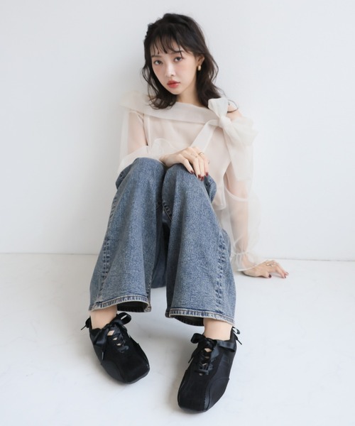 VIVIAN（ヴィヴィアン）の「レースアップバレリーナスニーカー（スニーカー・レディース・ホワイト×レッド/ブラック・LL/L/M/S）」の3枚目の写真