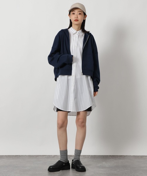 LAKOLE（ラコレ）の「ショートダンボールZIPパーカー / 643749（パーカー・レディース・ブラック/グレー/ネイビー/ピンク・FREE）」の18枚目の写真