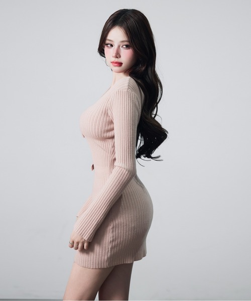 VEILA(ヴェイラ)の「リボン付き フェミニンタイトニットワンピース(ワンピース・レディース・ベビーピンク・フリー)」の5枚目の写真