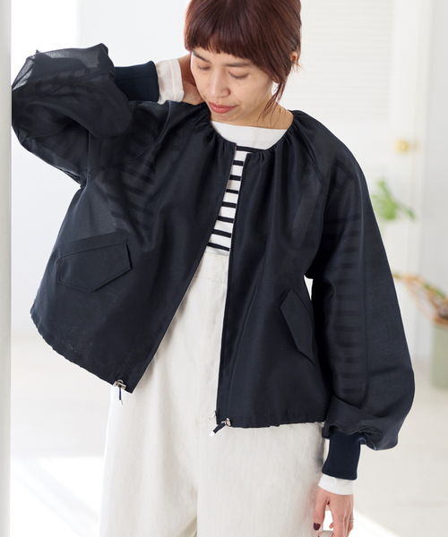 IENA（イエナ）の「《一部カラーWEB限定/新色あり/追加2》ウォッシャブル シアーノーカラーブルゾン（その他アウター・レディース・チャコールグレー/ベージュ/ネイビー・FREE）」の3枚目の写真