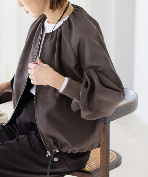 IENA（イエナ）の「《一部カラーWEB限定/新色あり/追加2》ウォッシャブル シアーノーカラーブルゾン（その他アウター・レディース・チャコールグレー/ベージュ/ネイビー・FREE）」の7枚目の写真