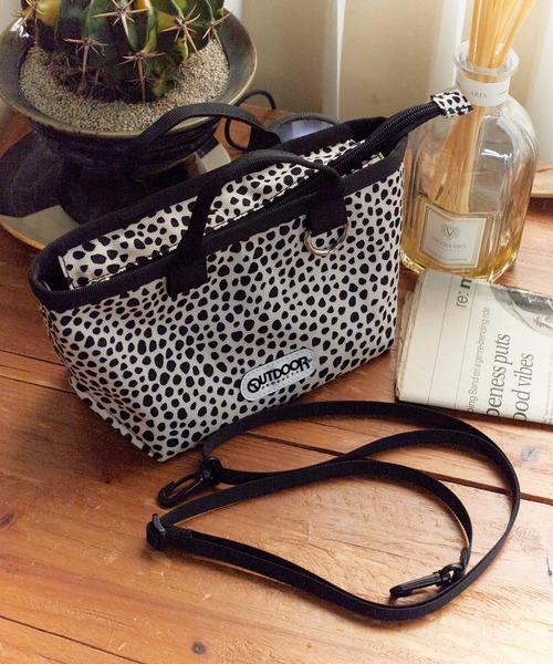 OUTDOOR PRODUCTS（アウトドアプロダクツ）の「OUTDOOR PRODUCTS/アウトドアプロダクツ Boat Shaped Mini Bag 2WAY ボートショルダーバッグ カラバリ豊富 2026年春夏（ショルダーバッグ・レディース・ブラック/ブラウン/ピンク/ドット・FREE）」の16枚目の写真