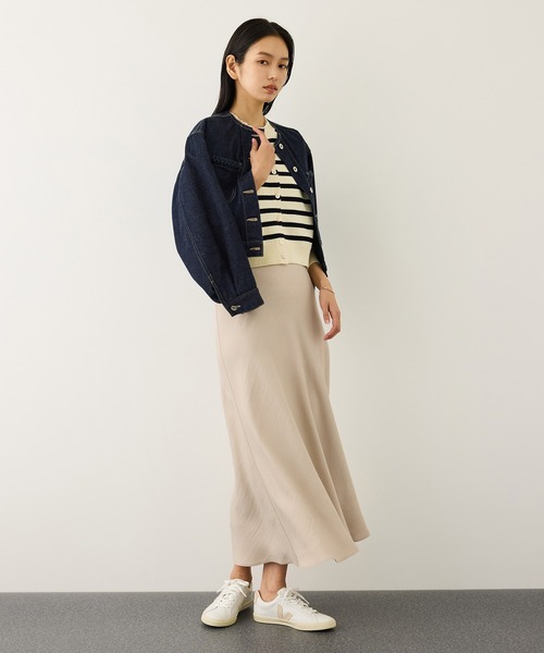 ROPE'（ロペ）の「リンクルサテンマーメイドスカート（スカート・レディース・ブラック/ベージュ・38/36）」の9枚目の写真