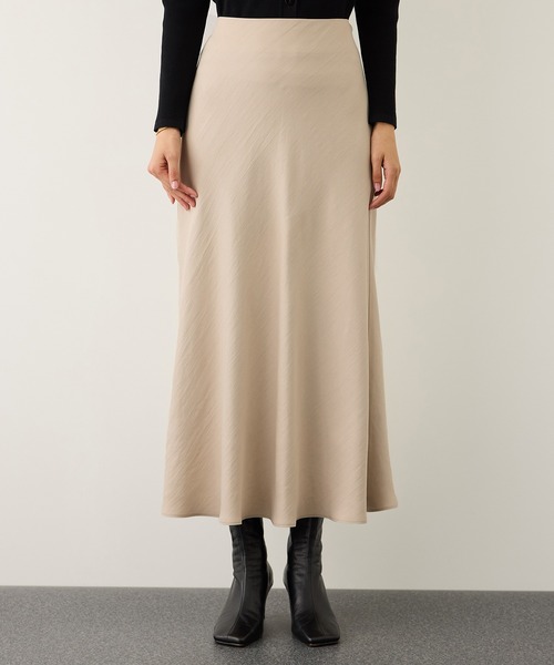 ROPE'（ロペ）の「リンクルサテンマーメイドスカート（スカート・レディース・ブラック/ベージュ・38/36）」の10枚目の写真