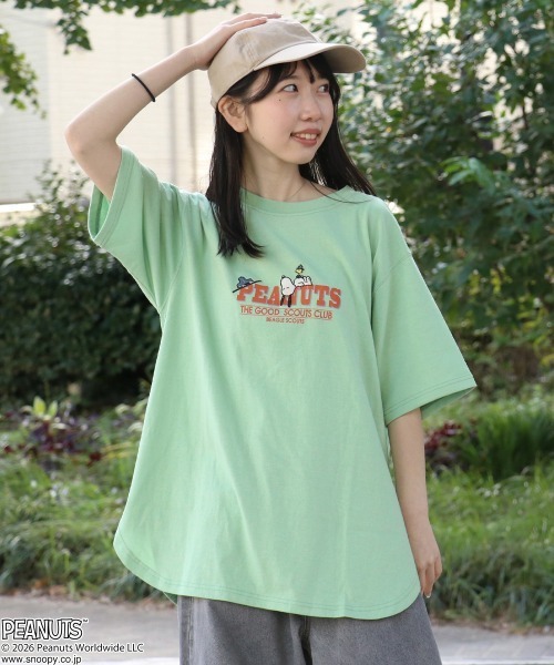 KRIFF MAYER Lady's Collection(クリフメイヤーレディースコレクション)の「【接触冷感・吸水速乾・毛玉防止】スヌーピーAラインT(Tシャツ/カットソー・レディース・チャコール/イエロー/ネイビー/ライトグリーン/カラフル/オフホワイト・MEDIUM/LARGE)」の8枚目の写真