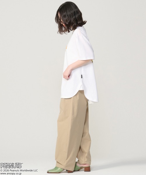 KRIFF MAYER Lady's Collection(クリフメイヤーレディースコレクション)の「【接触冷感・吸水速乾・毛玉防止】スヌーピーAラインT(Tシャツ/カットソー・レディース・チャコール/イエロー/ネイビー/ライトグリーン/カラフル/オフホワイト・MEDIUM/LARGE)」の12枚目の写真