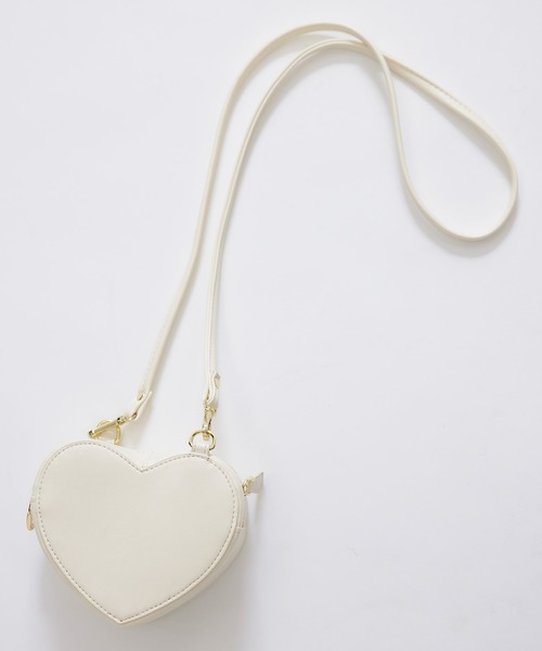 REDYAZEL(レディアゼル)の「Love Me Heart モチーフ2WAYミニショルダーバッグ(ショルダーバッグ・レディース・ブラック/レッド/オフホワイト・FREE)」の20枚目の写真