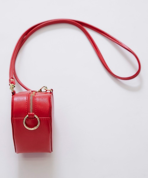 REDYAZEL(レディアゼル)の「Love Me Heart モチーフ2WAYミニショルダーバッグ(ショルダーバッグ・レディース・ブラック/レッド/オフホワイト・FREE)」の12枚目の写真