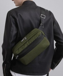 tk.TAKEO KIKUCHI（ティーケータケオキクチ）の「【保冷】レクタングルボディバッグ（ボディバッグ/ウエストポーチ）」