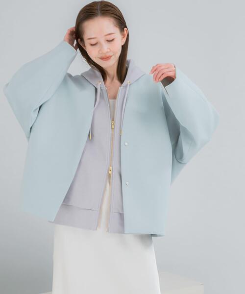 URBAN RESEARCH ROSSO WOMEN（アーバンリサーチ　ロッソ）の「『一部別注カラー』ELENDEEK　FORM SHORT COAT（ノーカラージャケット・レディース・ネイビー/ライトブルー/オフホワイト・FREE）」の3枚目の写真