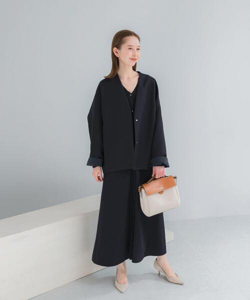 URBAN RESEARCH ROSSO WOMEN（アーバンリサーチ　ロッソ）の「『一部別注カラー』ELENDEEK　FORM SHORT COAT（ノーカラージャケット・レディース・ネイビー/ライトブルー/オフホワイト・FREE）」の17枚目の写真