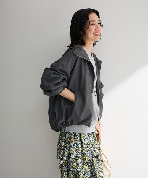 Green　Parks（グリーンパークス）の「撥水加工フード付ブルゾン（ブルゾン・レディース・カーキ/ホワイト系その他2/グレー・FREE）」の15枚目の写真