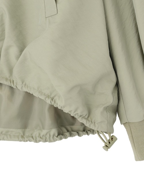 Green　Parks（グリーンパークス）の「撥水加工フード付ブルゾン（ブルゾン・レディース・カーキ/ホワイト系その他2/グレー・FREE）」の8枚目の写真