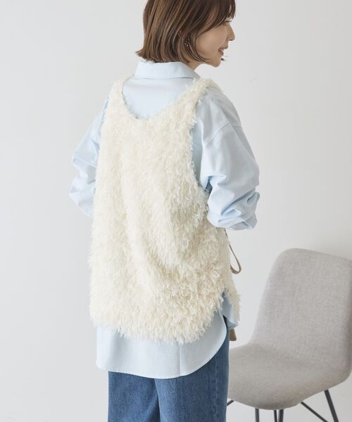 AMERICAN HOLIC（アメリカンホリック）の「【選べる丈】フェザーVネックベスト（ベスト・レディース・アイボリー/ライトブルー/チャコールグレー/オレンジ・L/M）」の13枚目の写真