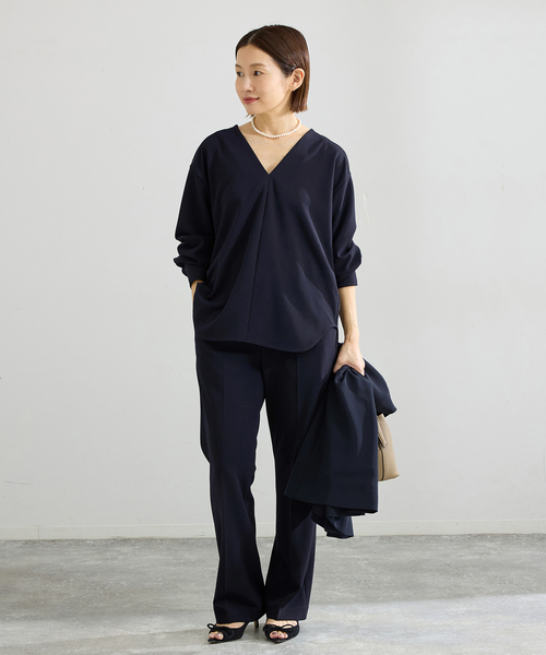 IENA(イエナ)の「《セットアップ対応/》カットジョーゼットスティックパンツ(スラックス・レディース・ブラック/ネイビー・38/36/34)」の4枚目の写真