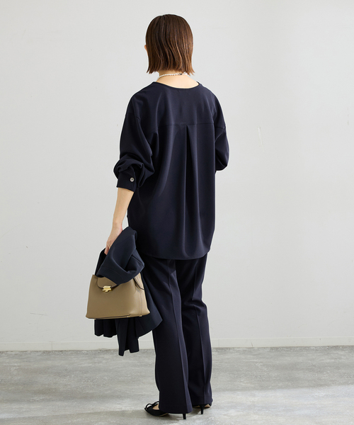 IENA(イエナ)の「《セットアップ対応/》カットジョーゼットスティックパンツ(スラックス・レディース・ブラック/ネイビー・38/36/34)」の21枚目の写真