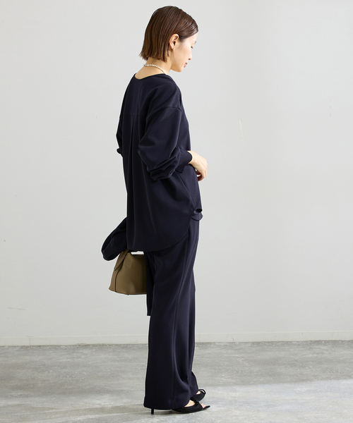 IENA(イエナ)の「《セットアップ対応/》カットジョーゼットスティックパンツ(スラックス・レディース・ブラック/ネイビー・38/36/34)」の22枚目の写真