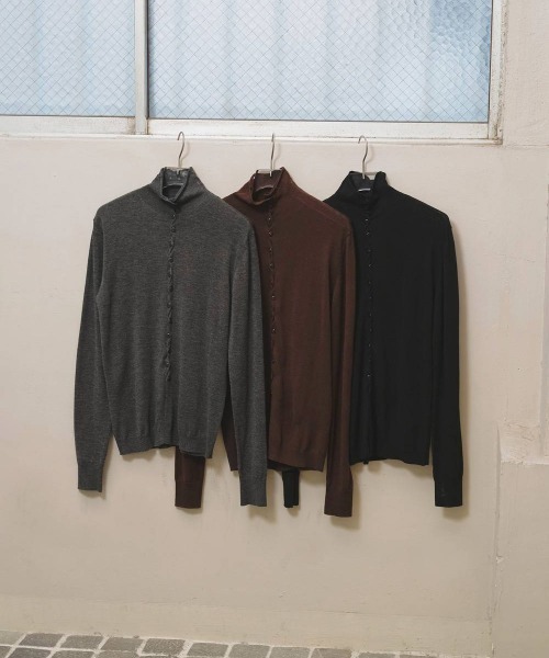 TODAYFUL(トゥデイフル)の「TODAYFUL Turtleneck Button Knit タートルネックボタンニット/12620510(ニット/セーター・レディース・チャコールグレー/ブラック・ONE SIZE)」の10枚目の写真