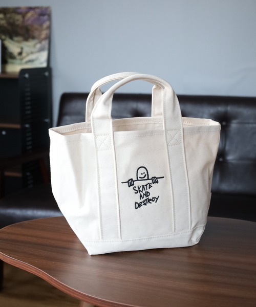 THRASHER(スラッシャー)の「THRASHER LUNCH TOTEBAG ランチトートバッグ(ハンドバッグ・メンズ・ホワイト系/ホワイト×ブラック・FREE)」の5枚目の写真
