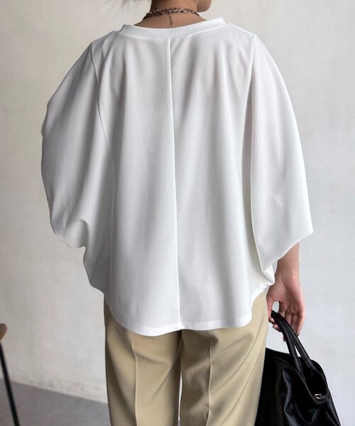 Chez toi(シェトワ)の「【二の腕カバー】【高コスパ高見え】梨地ヤッコスリーブプルオーバー(Tシャツ/カットソー・レディース・ブラック/グリーン/レッド/オフホワイト/ネイビー/ブルー/ブラウン・FREE)」の19枚目の写真