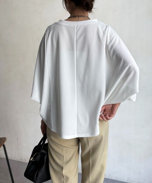 Chez toi(シェトワ)の「【二の腕カバー】【高コスパ高見え】梨地ヤッコスリーブプルオーバー(Tシャツ/カットソー・レディース・ブラック/グリーン/レッド/オフホワイト/ネイビー/ブルー/ブラウン・FREE)」の22枚目の写真