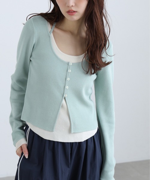 FREE'S MART（フリーズマート）の「◆Ⅰキャミレイヤードクルーネックニット（ニット/セーター・レディース・ライトグリーン/ブラウン/ネイビー/グレー・FREE）」の3枚目の写真