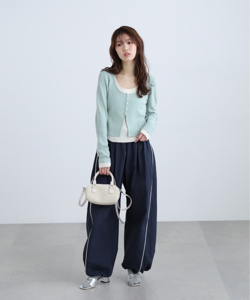 FREE'S MART（フリーズマート）の「◆Ⅰキャミレイヤードクルーネックニット（ニット/セーター・レディース・ライトグリーン/ブラウン/ネイビー/グレー・FREE）」の12枚目の写真