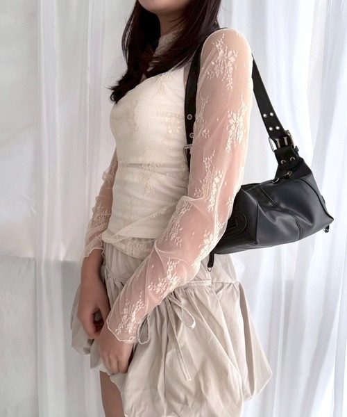 etta(エタ)の「花柄シアーレースハイネックトップス(その他トップス・レディース・ブルー/ベージュ/ホワイト・FREE)」の5枚目の写真