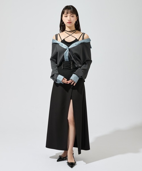 Ellno de Mavie(エルノデメヴィ)の「レースアップスリットロングスカート/インナーパンツ付き(スカート・レディース・ブラック/ネイビー・FREE)」の11枚目の写真