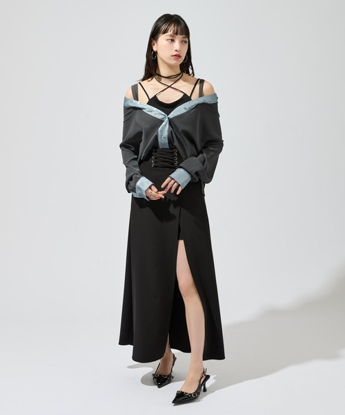 Ellno de Mavie(エルノデメヴィ)の「レースアップスリットロングスカート/インナーパンツ付き(スカート・レディース・ブラック/ネイビー・FREE)」の13枚目の写真