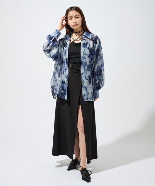 Ellno de Mavie(エルノデメヴィ)の「レースアップスリットロングスカート/インナーパンツ付き(スカート・レディース・ブラック/ネイビー・FREE)」の6枚目の写真