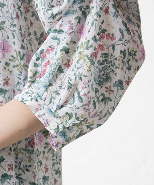 amaca(アマカ)の「【LIBERTY】BOTANIST'S JOURNEY タックブラウス(シャツ/ブラウス・レディース・ピンク系その他2/ブルー系その他4・38/40)」の5枚目の写真