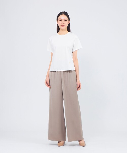 EPOCA(エポカ)の「ベーシックTシャツ(Tシャツ/カットソー・レディース・ブルー系その他7/オフホワイト/ブラック・40)」の4枚目の写真