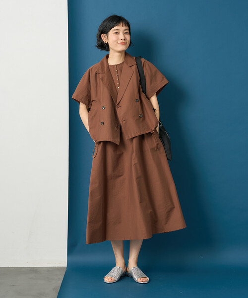 FREAK'S STORE(フリークスストア)の「藤本美貴 × FREAK'S STORE/フリークスストア 接触冷感/UVカット ヘンリーネックフレアワンピース(ワンピース・レディース・ブラウン/ブラック/ブルー・フリ-)」の15枚目の写真