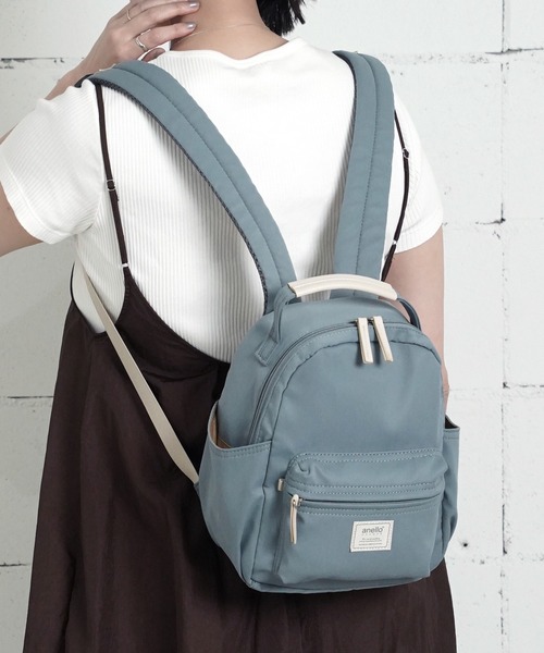 anello GRANDE（アネログランデ）の「"02"≪anello GRANDE≫motte/モッテ 5ポケット/7L もちっとハンドル ラウンド ミニリュック（バックパック/リュック・レディース・ブラック/ブルーグレー/グレー/サンドベージュ・ONE SIZE）」の4枚目の写真