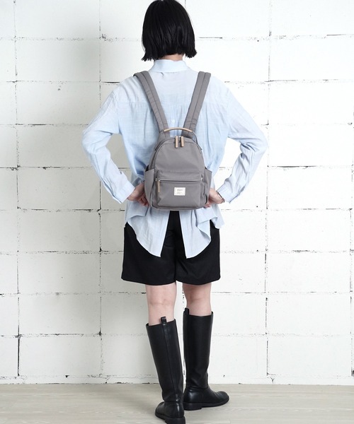 anello GRANDE（アネログランデ）の「"02"≪anello GRANDE≫motte/モッテ 5ポケット/7L もちっとハンドル ラウンド ミニリュック（バックパック/リュック・レディース・ブラック/ブルーグレー/グレー/サンドベージュ・ONE SIZE）」の7枚目の写真