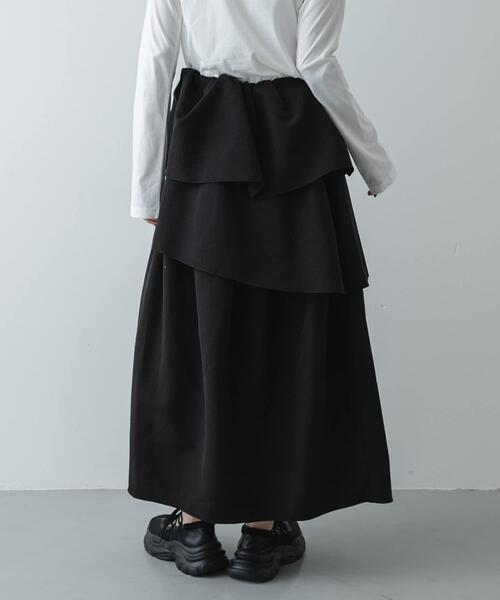SENSE OF PLACE by URBAN RESEARCH（センスオブプレイスバイアーバンリサーチ）の「タックボリュームティアードスカート（スカート・レディース・ブラック/アイボリー・ONE）」の5枚目の写真