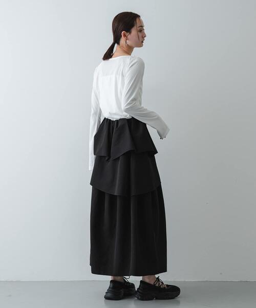 SENSE OF PLACE by URBAN RESEARCH（センスオブプレイスバイアーバンリサーチ）の「タックボリュームティアードスカート（スカート・レディース・ブラック/アイボリー・ONE）」の8枚目の写真