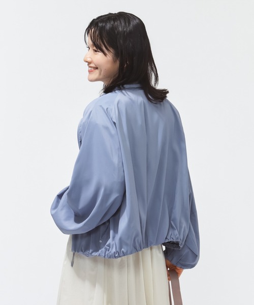 PUMA（プーマ）の「【別注】プーマ PUMA ESS ELEVATED パッカブル ウーブン ソリッド JKT 限定コラボ（ナイロンジャケット・レディース・ブルーグレー/サンドグレー・M/L）」の19枚目の写真